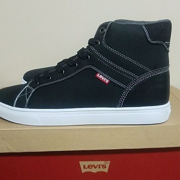 🎉 HOST PICK🎉 NWOT Levis Canvas Sneakers - Picture 3 of 7